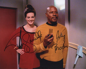 *VERY RARE* Avery Brooks & Terry Farrell Signed 8x10 - Star Trek Autograph