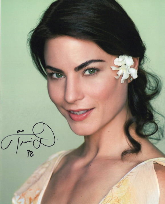 Traci Dinwiddie Signed 8x10 - Supernatural Autograph