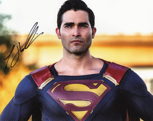 Tyler Hoechlin Signed 8x10 - Superman & Lois Autograph #1