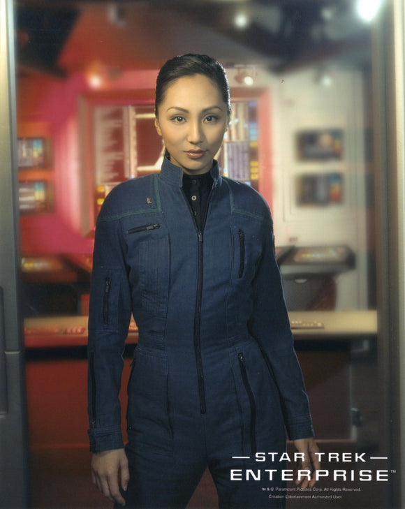 UNSIGNED Licensed 8x10 Photo - Star Trek: ENT Linda Park as Ensign Hoshi Sato #2
