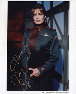 Tracey Scoggins Signed 8x10 - Babylon 5 Autograph