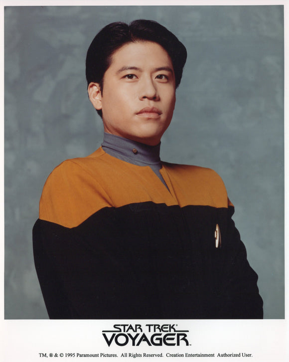 UNSIGNED Licensed 8x10 Photo - Star Trek: VOY Garrett Wang