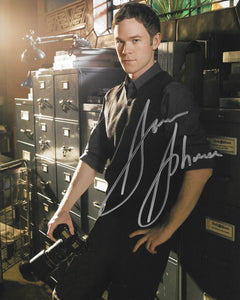 Aaron Ashmore Signed 8x10 - Smallville Autograph #1