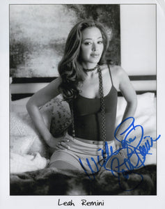 Leah Remini Signed 8x10 - King of Queens Autograph