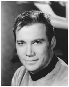 UNSIGNED 8x10 Photo - Star Trek: TOS - William Shatner as CAPTAIN KIRK #2